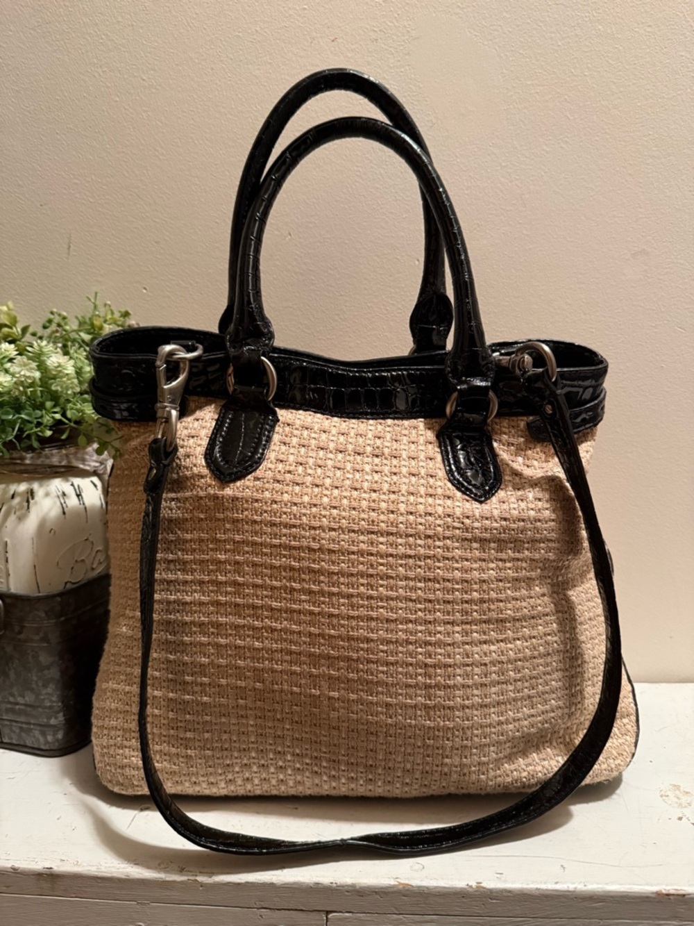 Cole Haan Beige Woven Tote with Black Faux-Croc Trim EUC - Picture 2 of 10